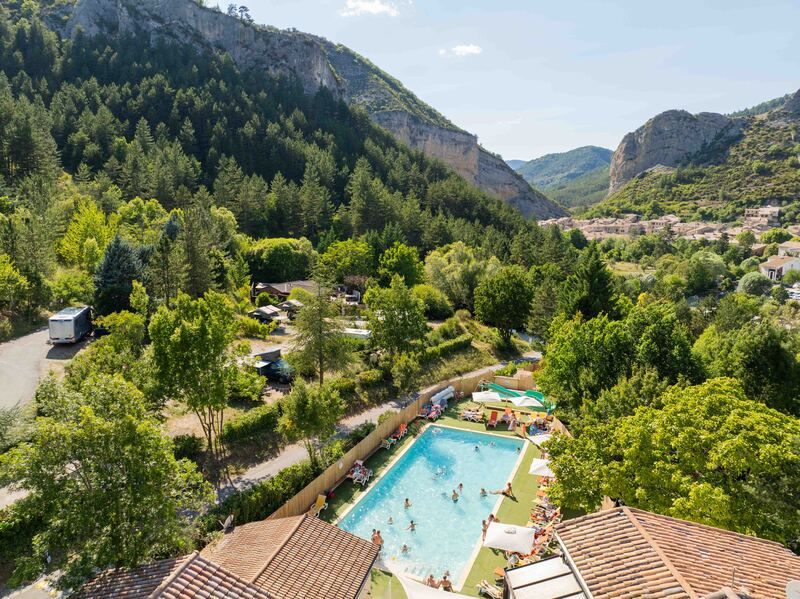 Camping Orpierre Ciela Village Les Princes d'Orange camping Hautes Alpes 3 étoiles