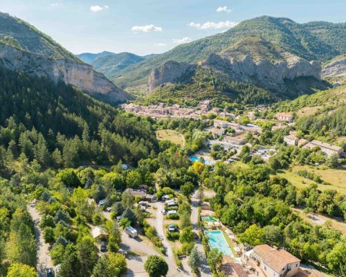 Camping Orpierre Ciela Village Les Princes d'Orange camping Hautes Alpes 3 étoiles