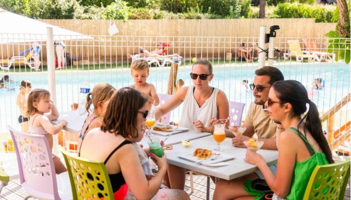 Camping Orpierre Ciela Village Les Princes d'Orange camping Hautes Alpes 3 étoiles restaurant