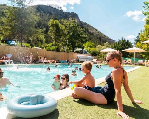 Camping Orpierre Ciela Village Les Princes d'Orange camping Hautes Alpes 3 étoiles