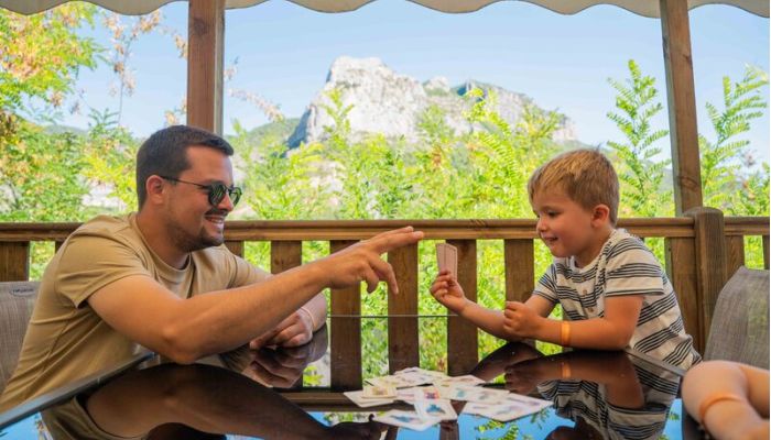 Camping Orpierre Ciela Village Les Princes d'Orange camping Hautes Alpes 3 étoiles hébergements