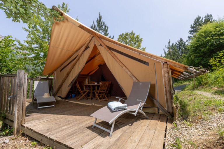 Hébergements insolites au camping Les Princes d'Orange à Orpierre