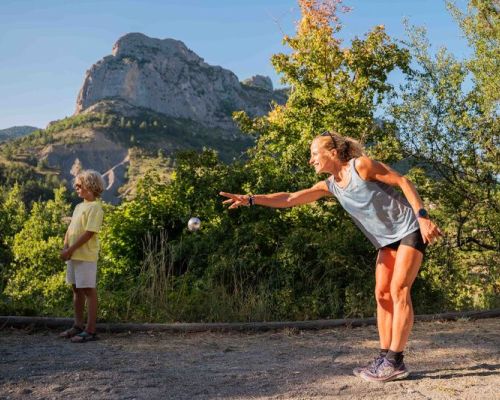 Camping Orpierre Ciela Village Les Princes d'Orange camping Hautes Alpes 3 étoiles pétanque